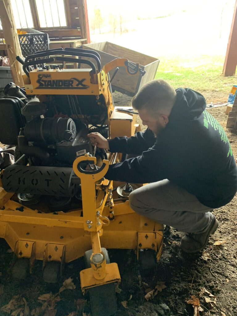 Vermont Mobile Small Engine Repair. Barnet Vermont - Small Small Eng Repair